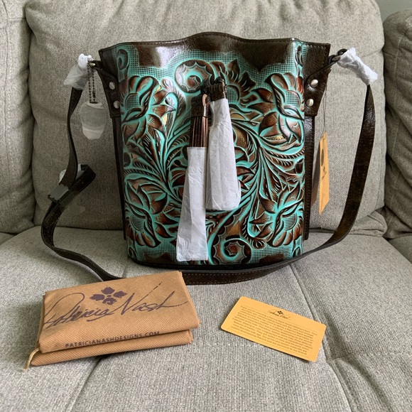 Patricia Nash Bags Bnwt Patricia Nash Leather Acadia Bucket